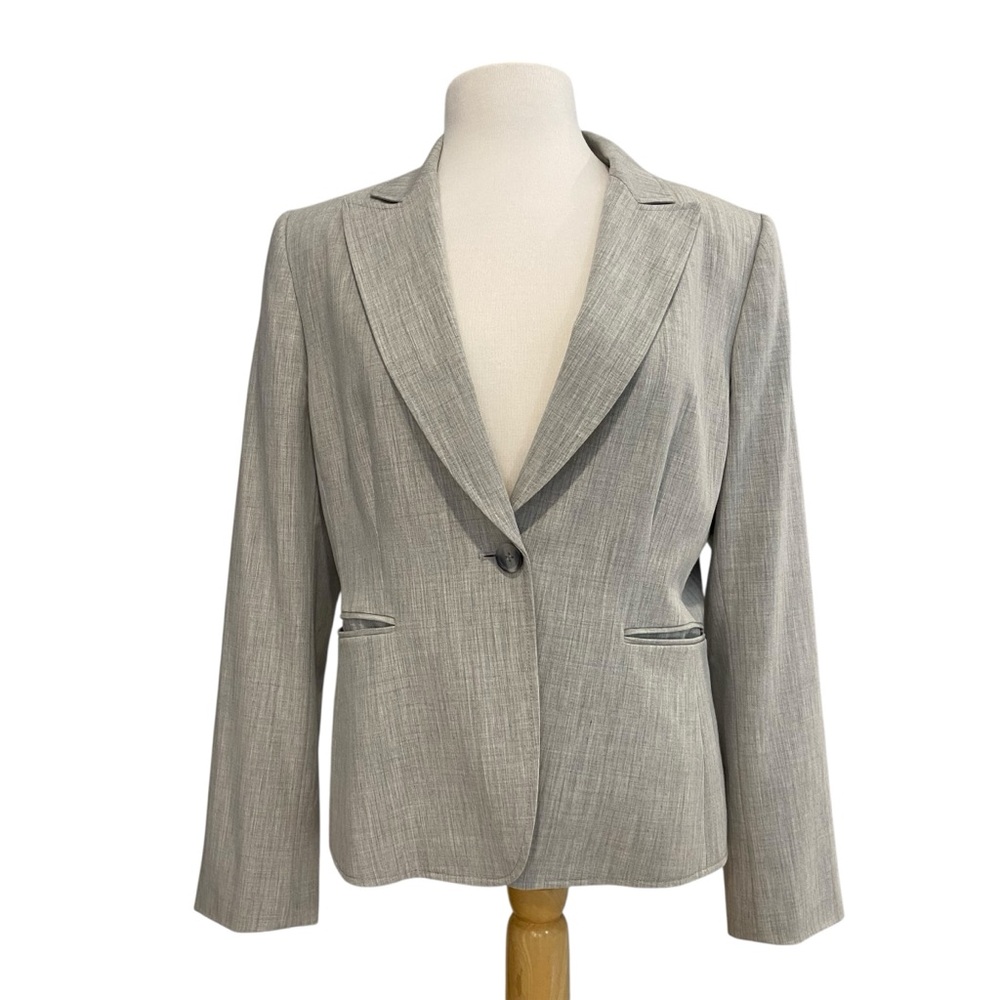 Tahari Arthur S. Levine blazer silver grey pockets feminine career woman size 12